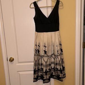 Kay Unger Black and White Patterned Dress
